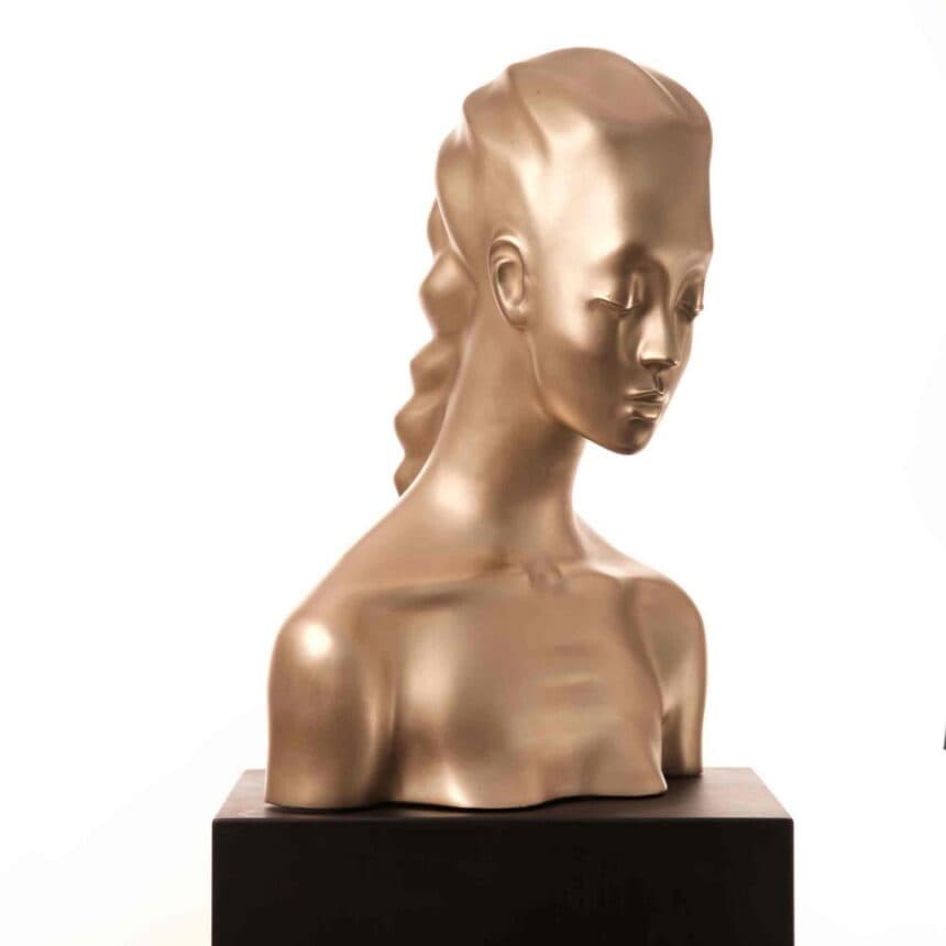 bronze-sandgestrahlt-femme-03-1024x1024 Femme Bust „Meditation“